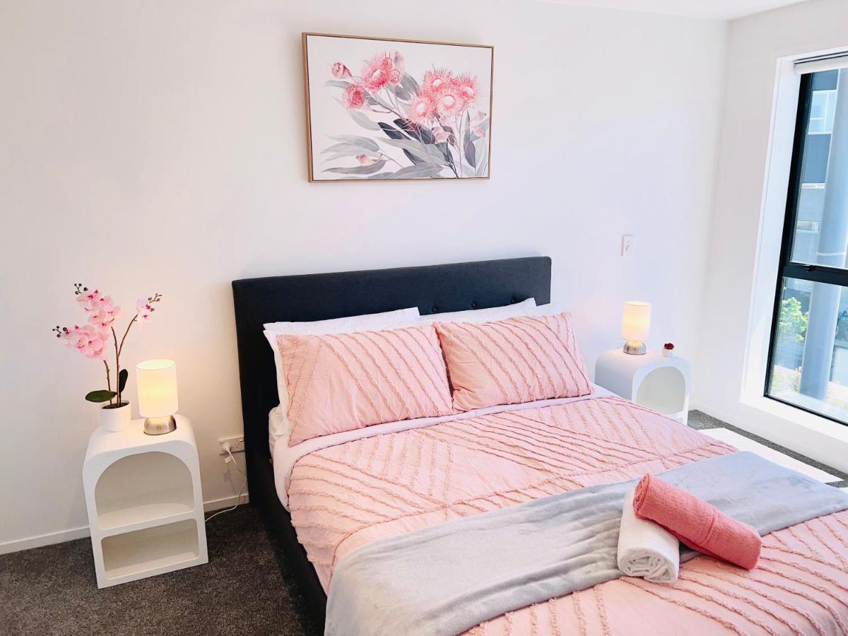Walking Distance To Riverside Market & Hospital Christchurch Esterno foto