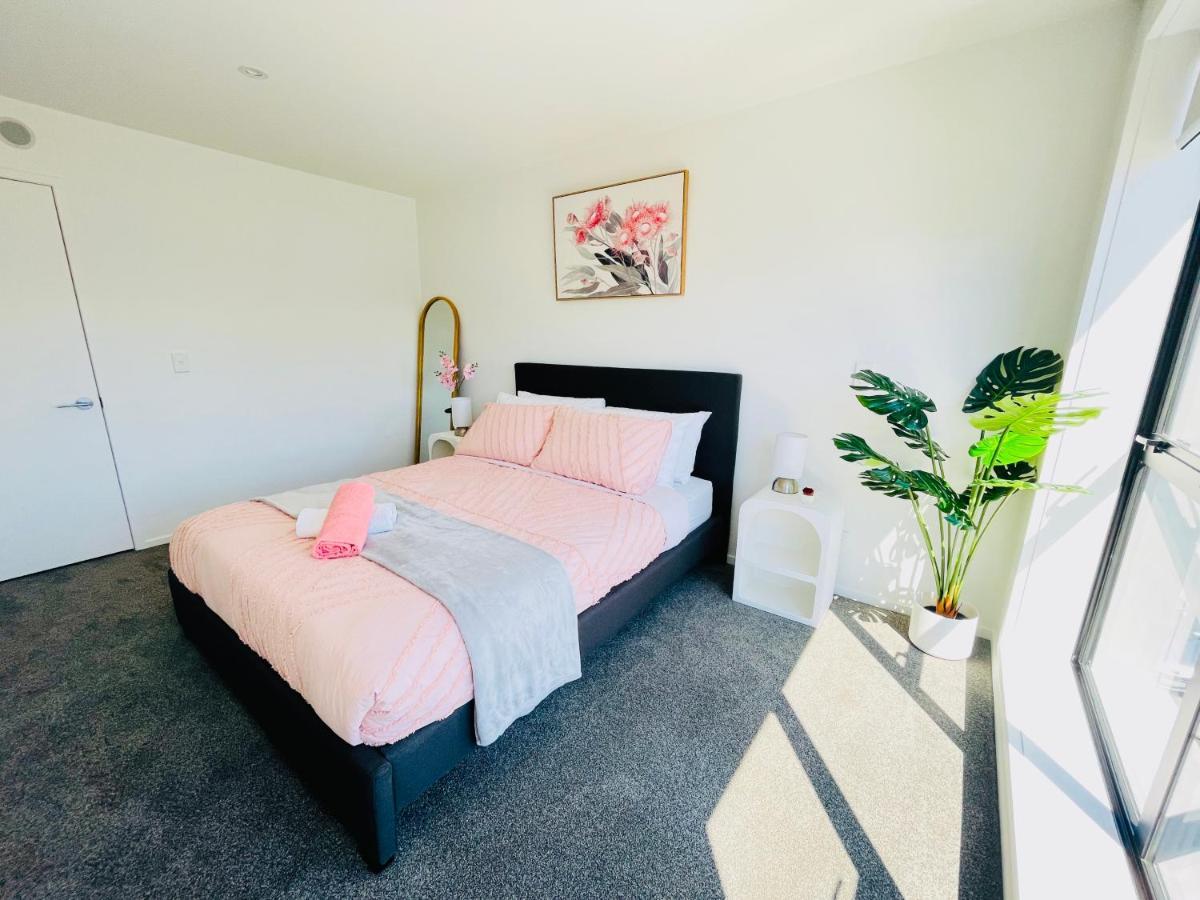Walking Distance To Riverside Market & Hospital Christchurch Esterno foto